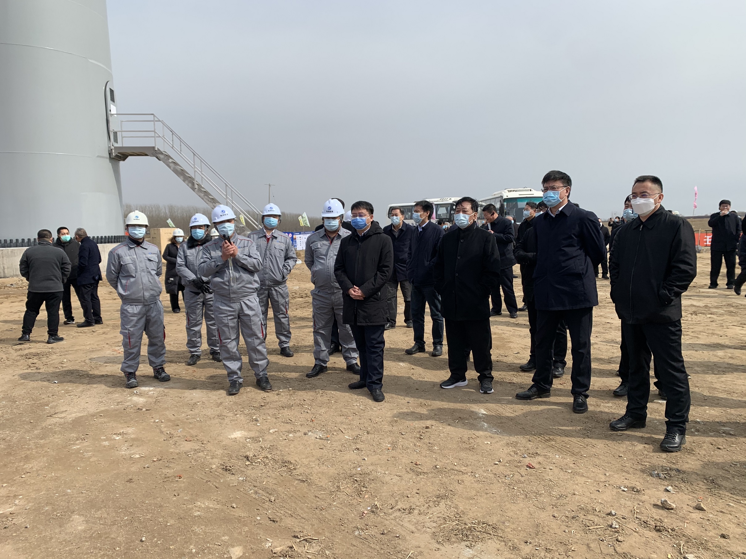 昌黎縣領導蒞臨山東凱潤昌黎灤河口風電項目參觀指導